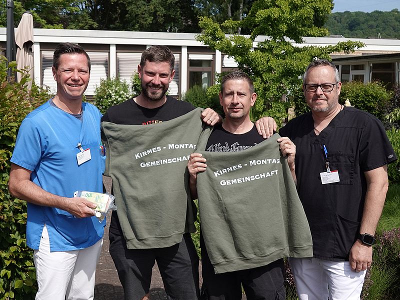 Bachemer Kirmesmontagsgemeinschaft spendete 2.600 Euro für die Palliativstation am Klinikum Merzig Bachemer Kirmesmontagsgemeinschaft spendete 2.600 Euro für die Palliativstation am Klinikum Merzig