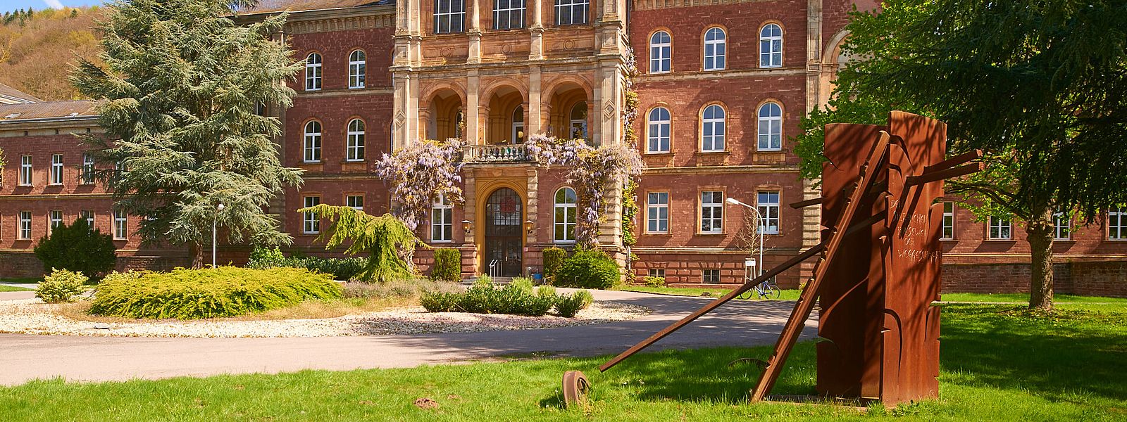 Klinik Für Kinder- Und Jugendpsychiatrie, Psychotherapie Und ...